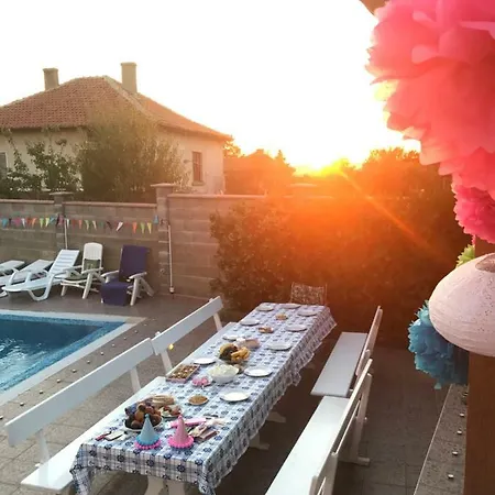 Byala Guest house *